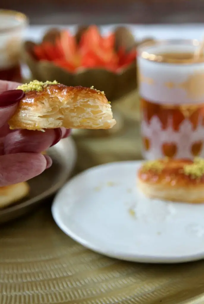 Shirini-e Zaban - Persisches Blättetteig-Gebäck شیرینی زبان