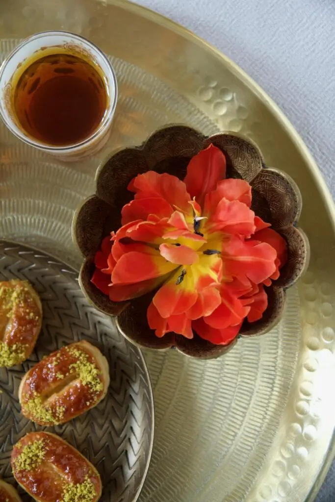 Shirini-e Zaban - Persisches Blätterteig-Gebäck شیرینی زبان