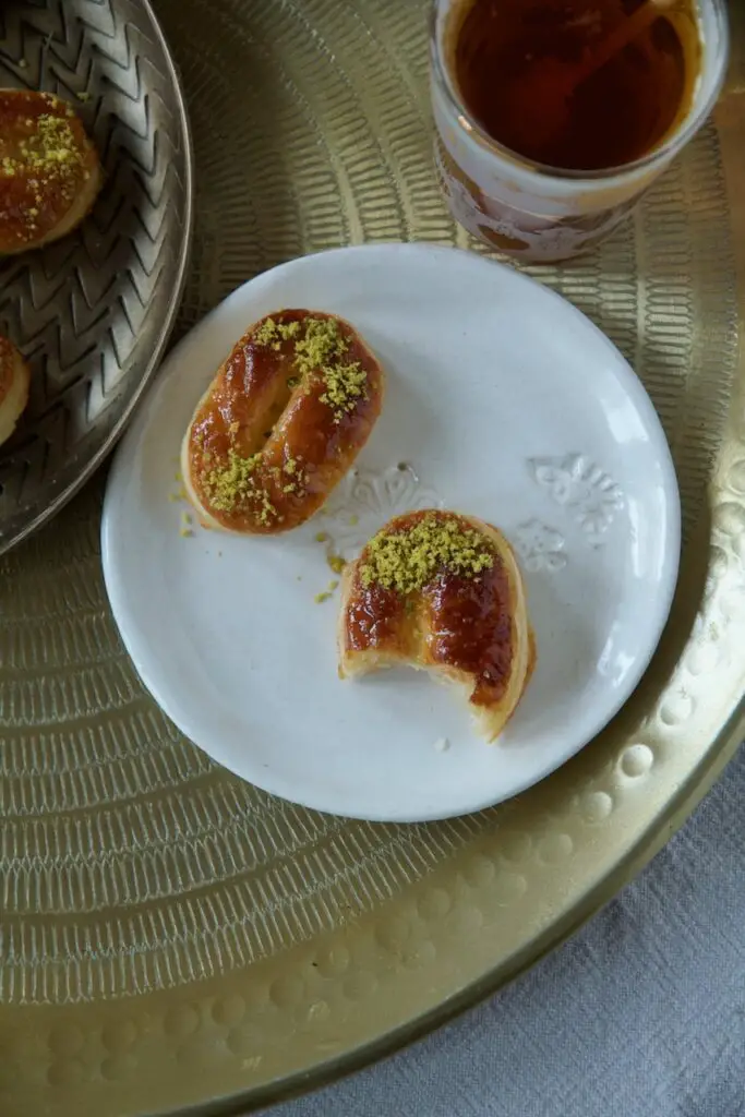 Shirini-e Zaban - Persisches Blätterteig-Gebäck شیرینی زبان