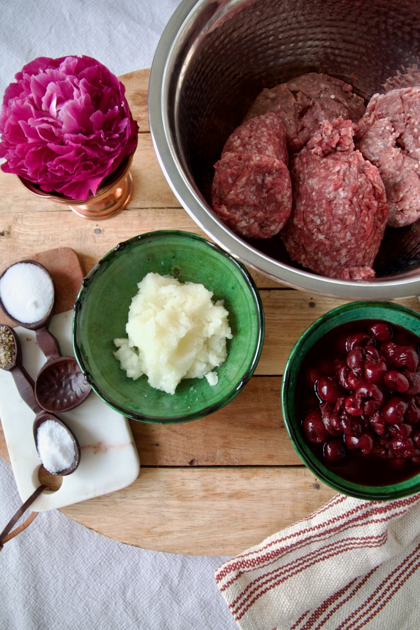 Khoresh-e Albaloo - Lamm-Hackbällchen in Sauerkirschsauce خورش آلبالو ...