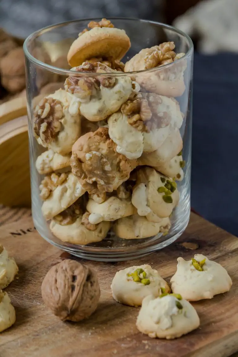 Shirini Pofaki Gerdoee - glutenfreie Walnussplätzchen - شیرینی پفکی ...