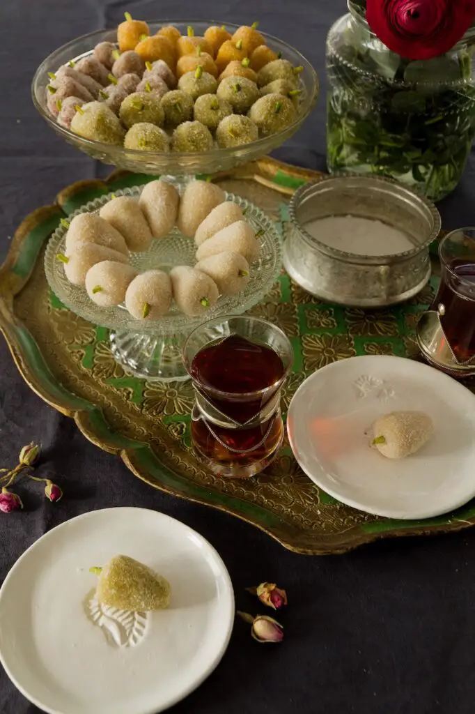 Toot - buntes persisches Marzipan