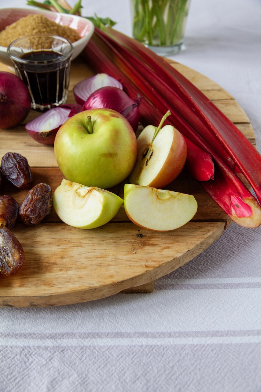 Rhabarber-Dattel-Chutney - Labsalliebe
