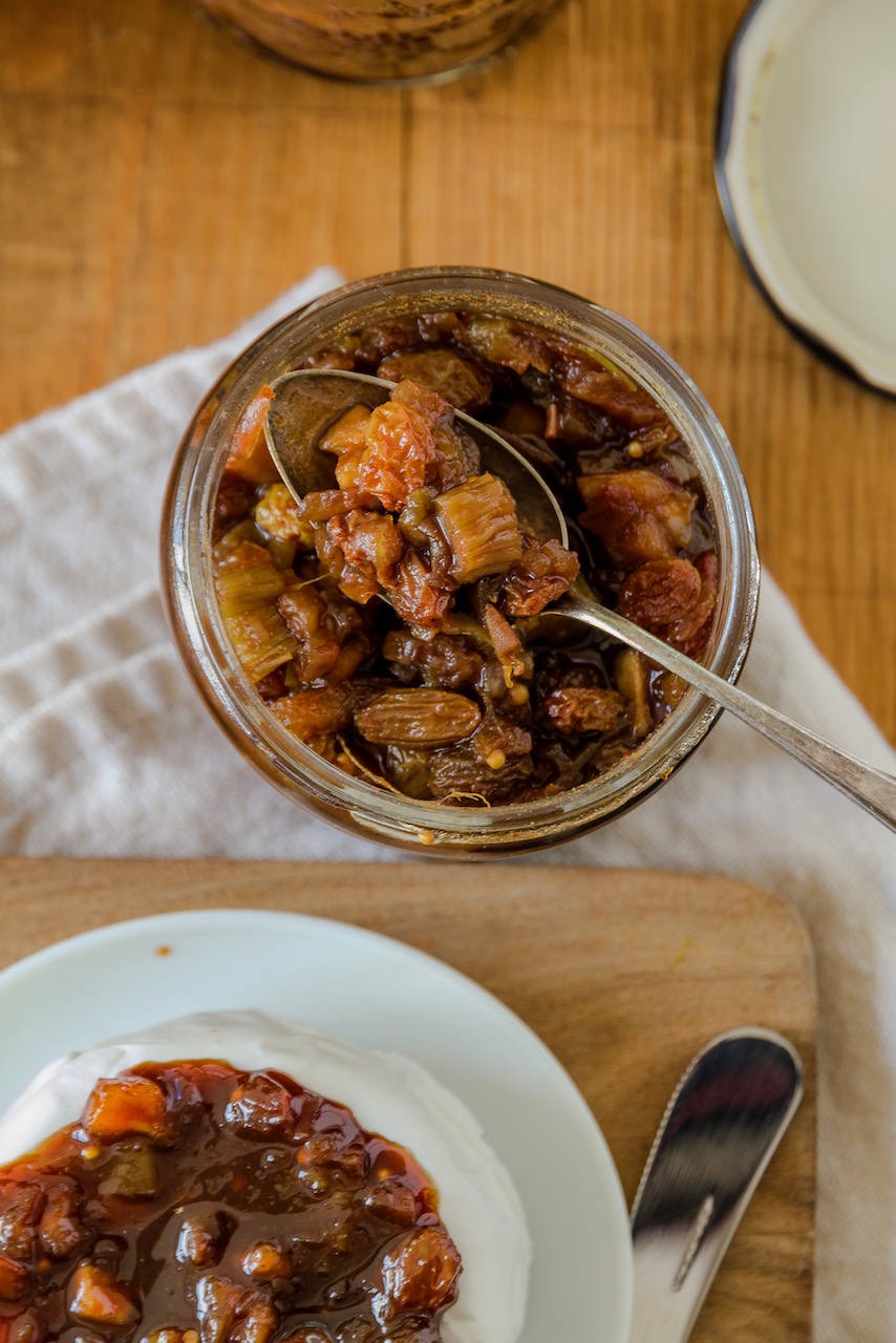 Rhabarber-Dattel-Chutney - Labsalliebe