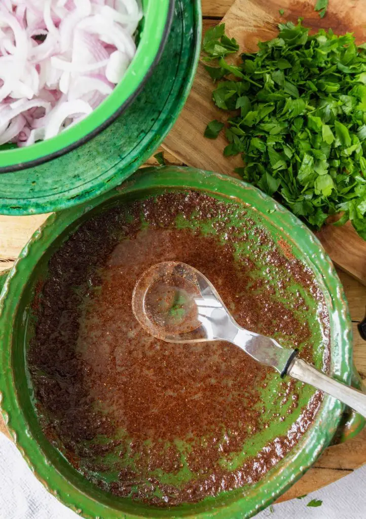 Persischer Roter Zwiebelsalat mit Sumach