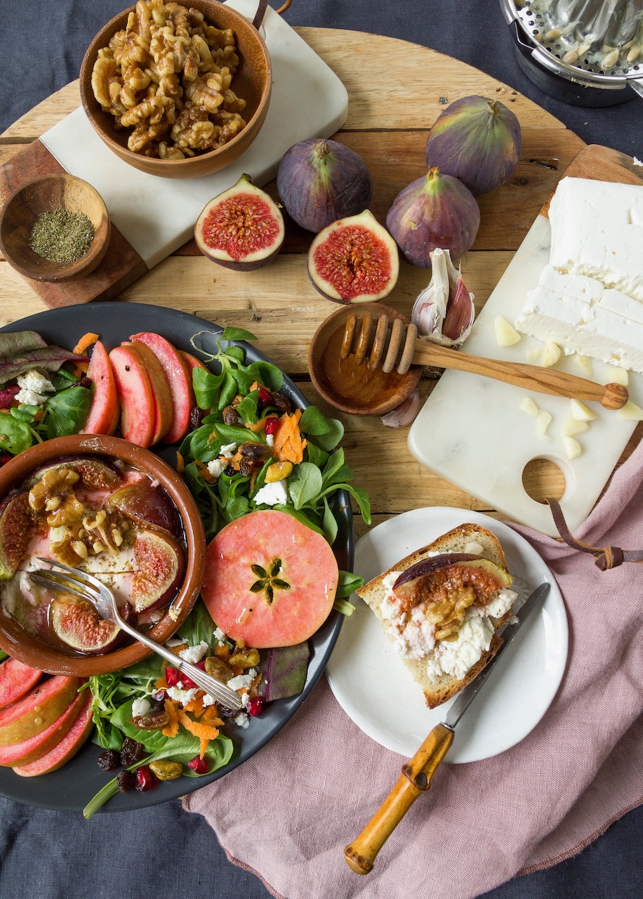 Baked Feta mit Feigen und karamellisierten Walnüssen