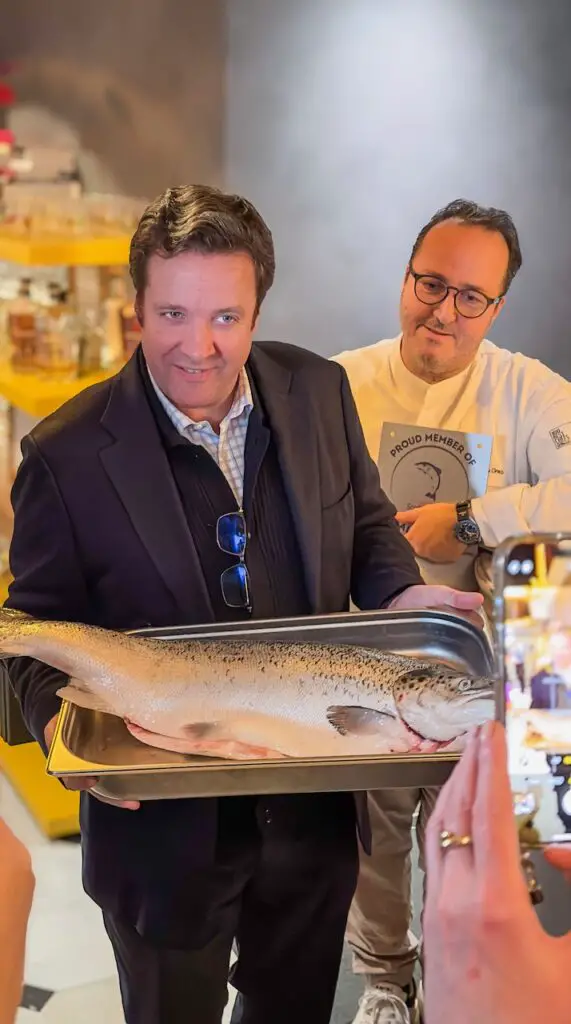 Six-Hands-Dinner – Starköche feiern Label Rouge Lachs