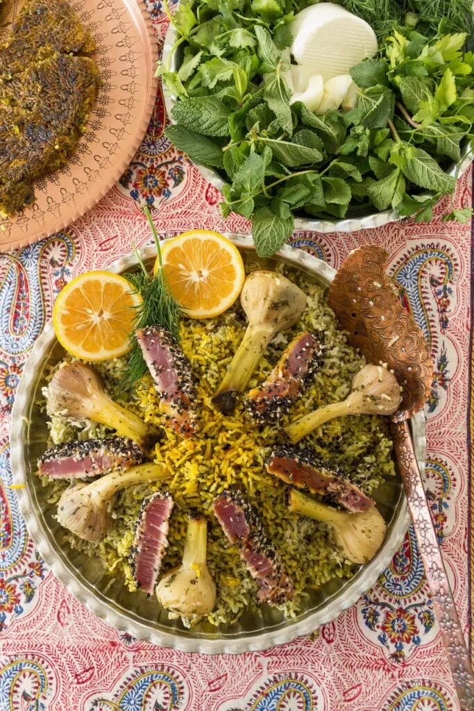 Persien meets Asien: Thunfisch-Tataki mit Sabzi Polo