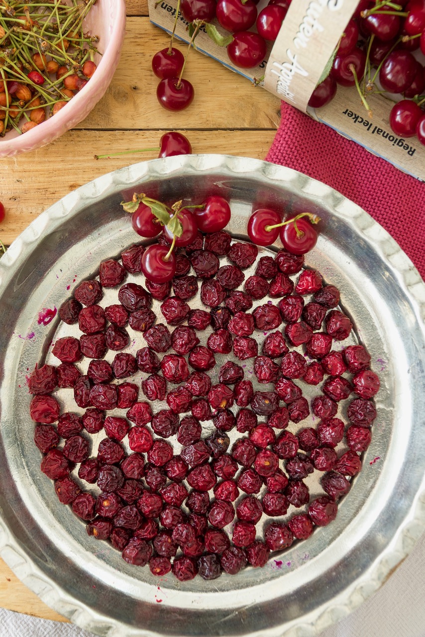 Albaloo Khoshk – getrocknete Sauerkirschen aus dem Airfryer