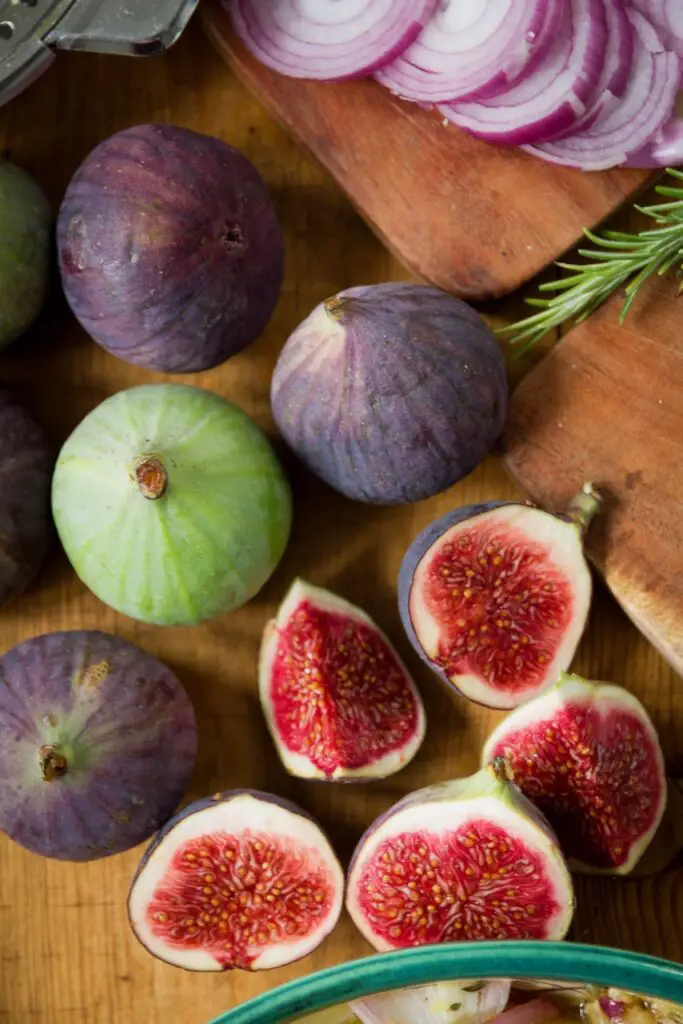 Khorak-e Anjir – Hähnchen mit Feigen & Spinat