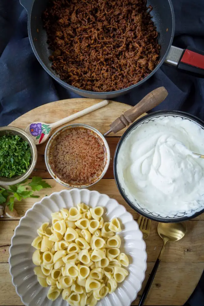 Manti für Faule - Türkische Pasta mit Hackfleisch