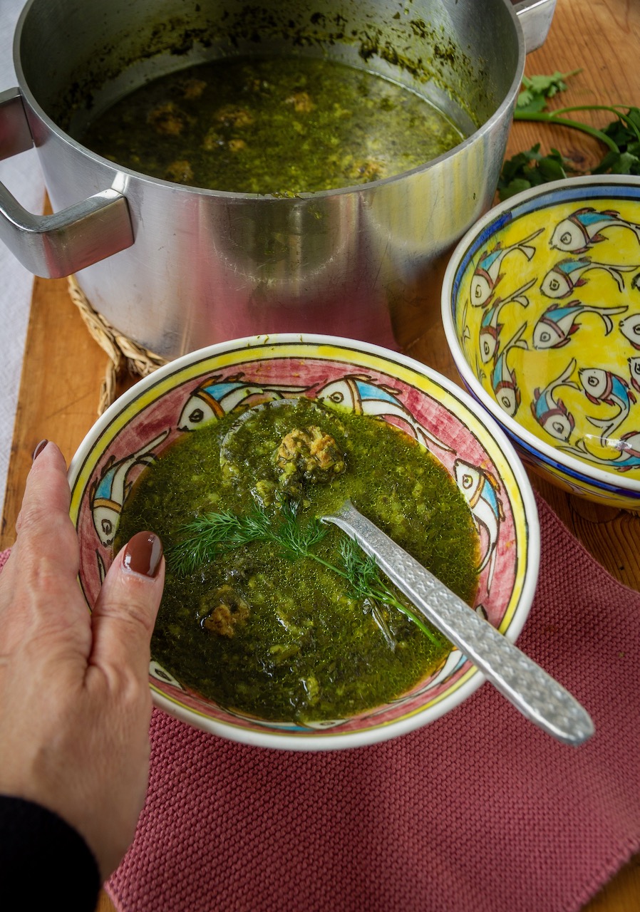 Ash-e Shoorba - Persische Kräutersuppe mit Hackbällchen aus Isfahan